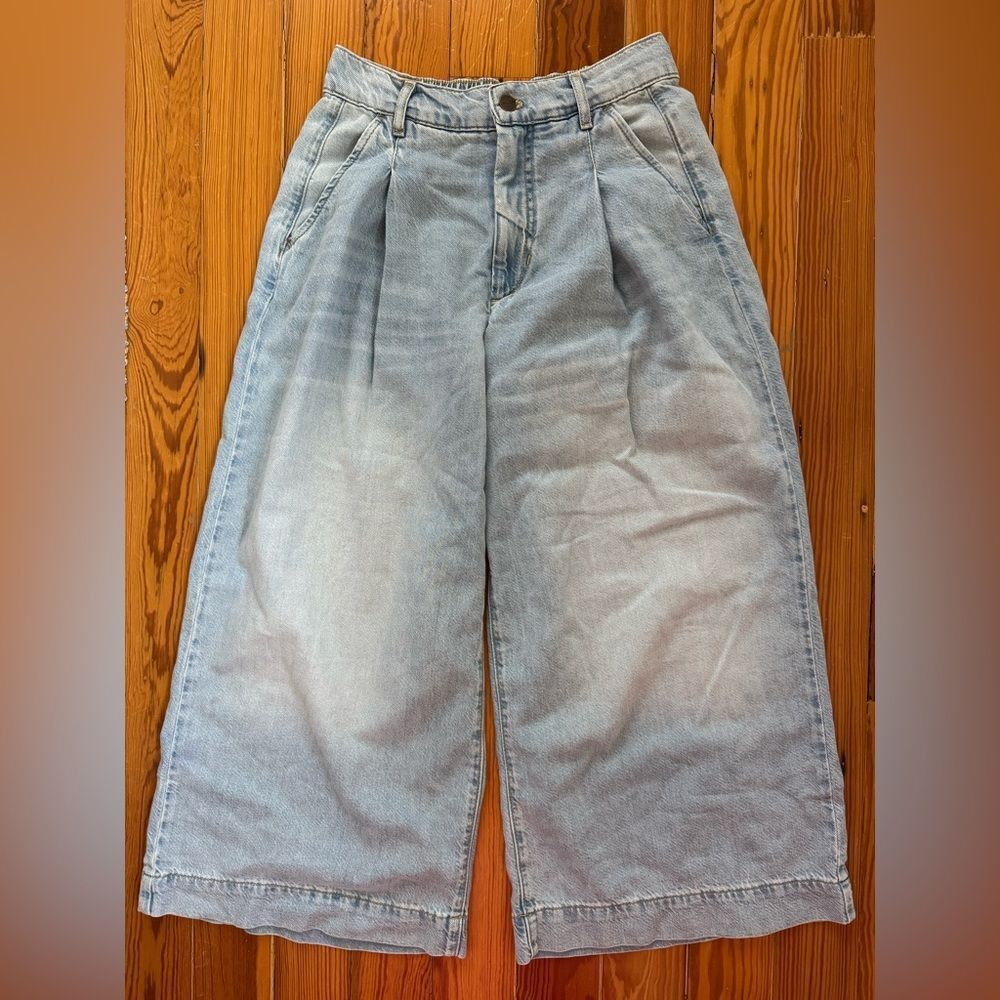 Anthropologie Pilcro Light Denim Wide-Leg Cropped Jeans